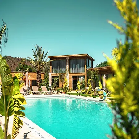Hotell Cirali Hestia