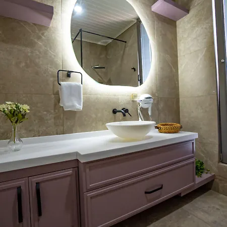 Hotell Cirali Hestia