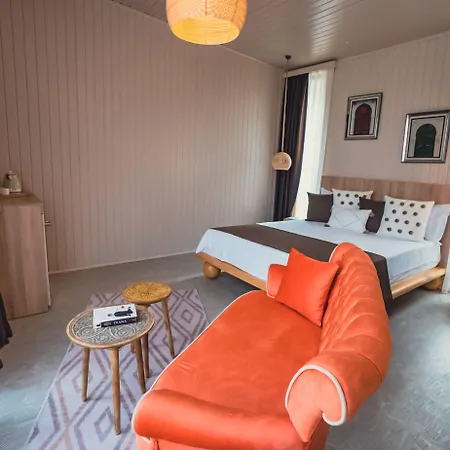 Hotell Cirali Hestia