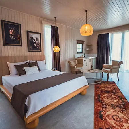 Hotel Cirali Hestia
