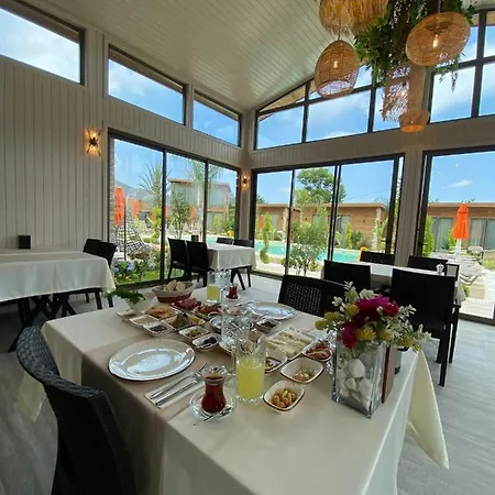 Hotel Cirali Hestia *